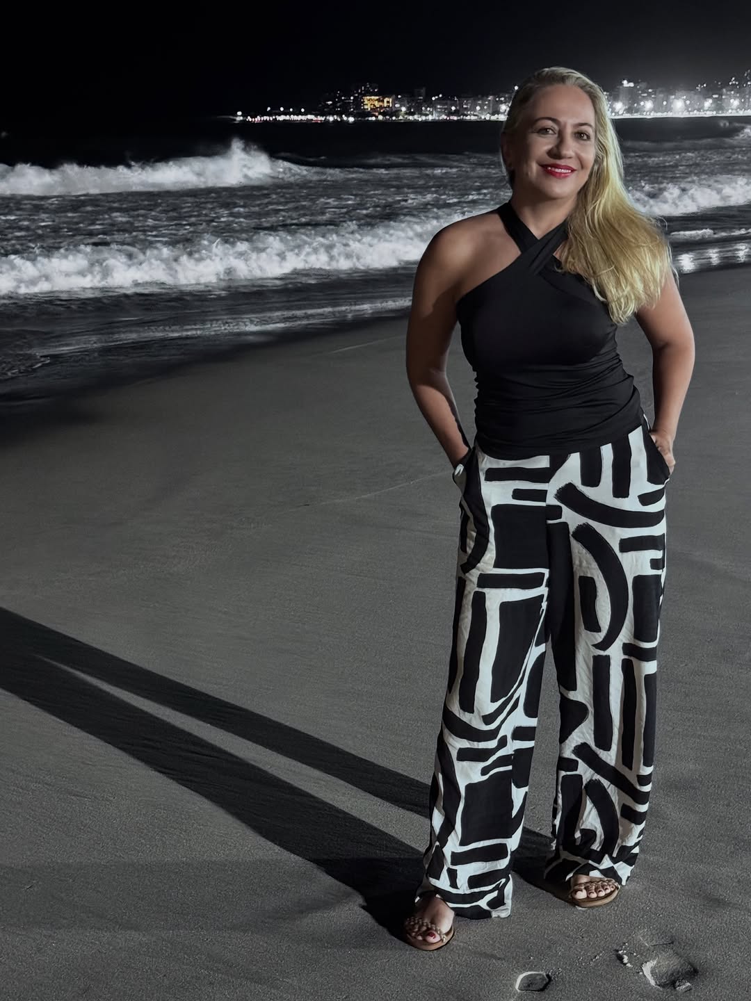 SelmaVibes

✨ Vibe de sábado: fotos de ontem.

✨ Saturday vibes: photos from yesterday. 

Segue | Follow @selma.regino

#lifestyleover60 #longevidade #mulheresreais #bemestar #gratidao longevidade, lifestyle 60+, mulher madura, autoestima feminina, envelhecimento saudável, vida saudável, bem-estar, autocuidado, qualidade de vida, felicidade, gratidão, praia, liberdade, inspiração diária, beleza natural, viver o presente, saúde feminina, estilo de vida, motivação, boas energias