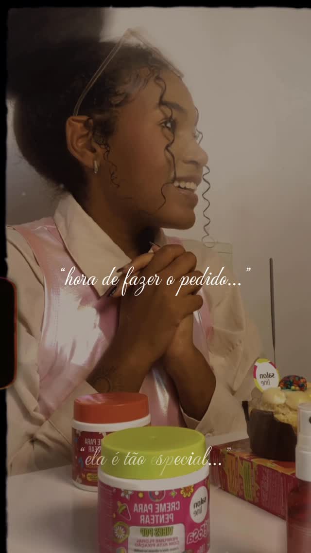 Por aqui não buscamos conto de fadas, buscamos pertencimento a própria história. E se esse vídeo conversar com você de alguma forma, seu apoio pode me ajudar a viver mais um capítulo lá na Disney com a @salonlinebrasil . 🏰✨ 📖 

#salonlinepelomundo #heymigs #vidareal #disney #migssalonline