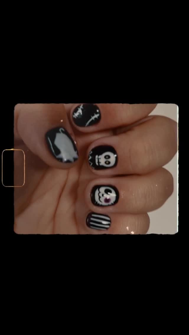 Show up das minhas unhas da Névoa feitas pela @brunaeloy_naildesigner 💜👻✨ #turmadabatatinha #névoa #naildesign #art #drawing