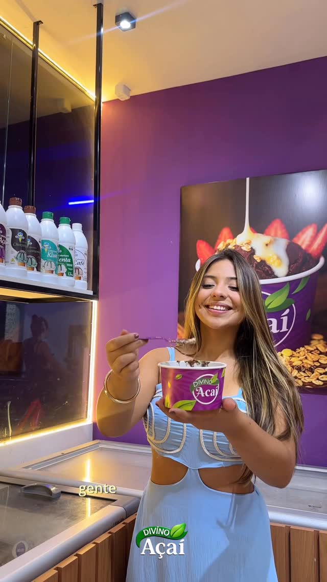 Se você acha que a Taíba já é incrível, espera até conhecer esse lugar! 🌴💜
De frente para a praia, a Divino Açaí é aquele ponto perfeito para recarregar as energias depois de um mergulho ou simplesmente curtir a vista com um açaí delicioso.
Eu provei e posso confirmar: o sabor do açaí é simplesmente sensacional! 😍

📍Divino Açaí Taíba
Marque quem vai conhecer esse paraíso com você!

#trend #reels #fortaleza #dica #açaí