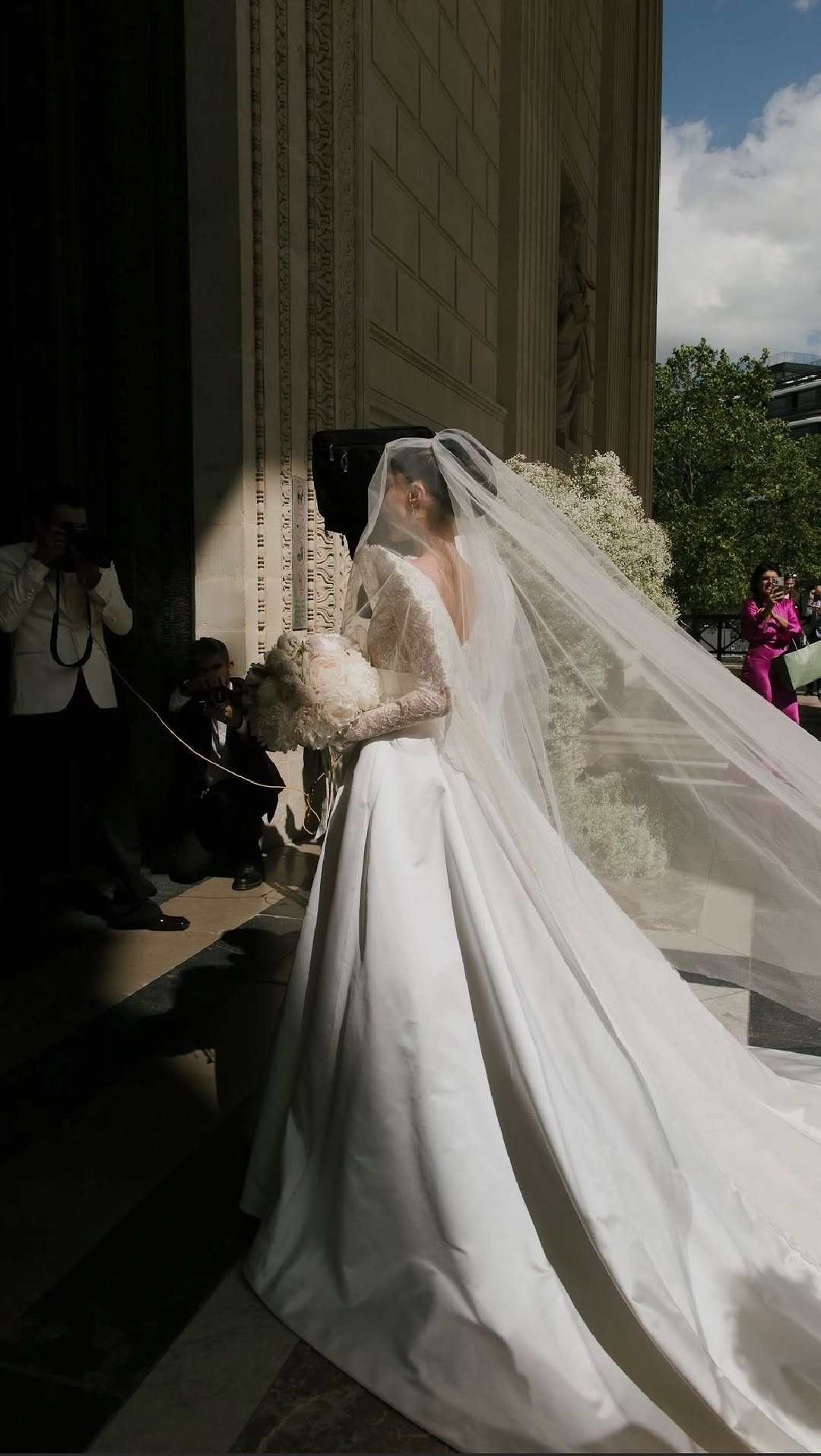 elisa zarzur e seu vestido de noiva dior alta costura! o que acharam? #noiva #bride #dior #elisazarzur #weddingdress