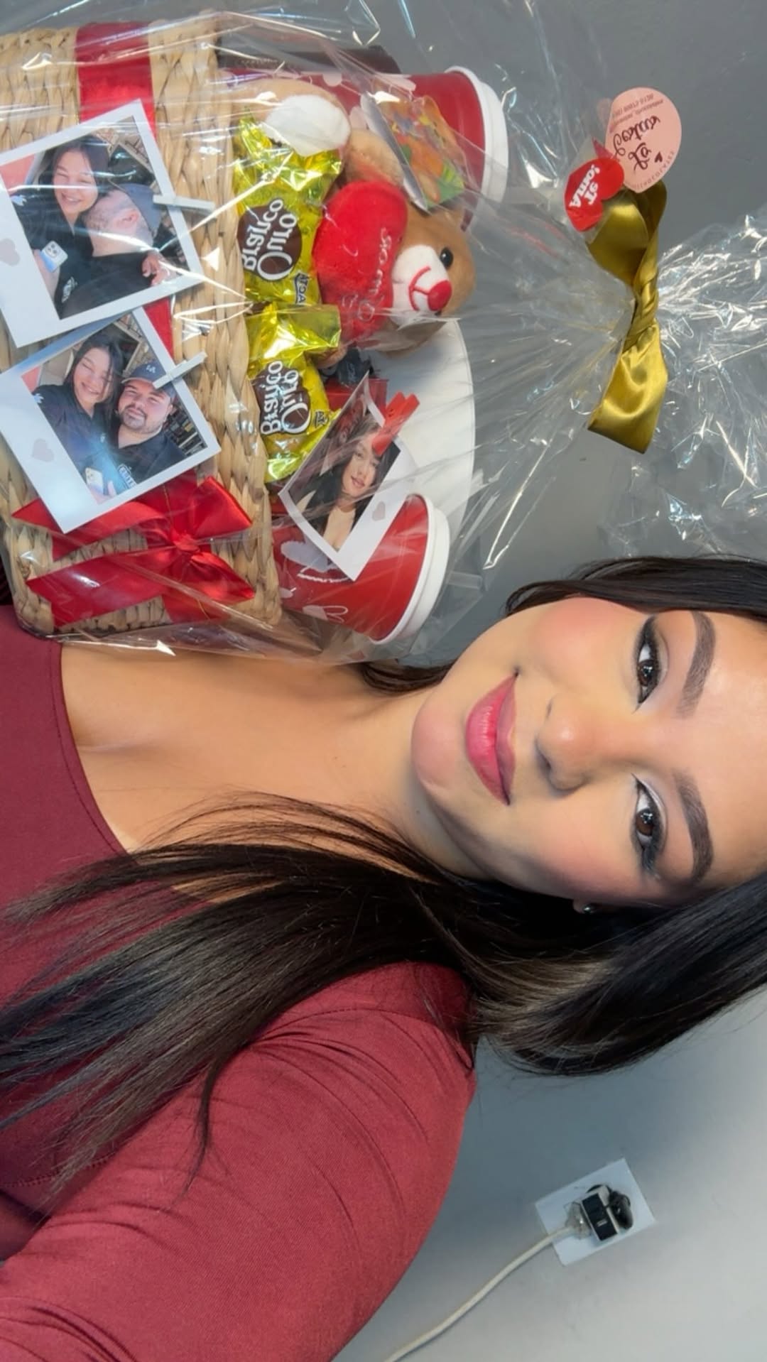 O amor está nos detalhes… e uma cesta especial pode transformar o Dia dos Namorados em um momento inesquecível! ❤️✨

Recebi essa cesta maravilhosa da Lô Cestas e estou simplesmente apaixonada! Cada detalhe foi preparado com muito carinho, tornando tudo ainda mais especial. 🥰

Se você ainda não garantiu o presente do seu amor, corre porque as encomendas já estão abertas! Tem opções lindas para todos os estilos e bolsos. 💝

Entre em contato e surpreenda quem você ama! 💌

#DiaDosNamorados #LoCes