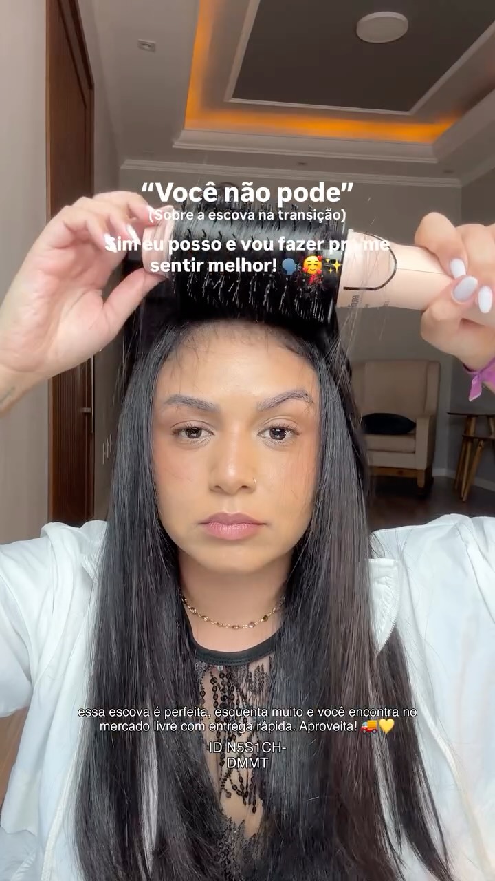 Invés de julgar vamos nos dar dicas, eu começo:

ID: N5S1CH-K6AN
@mercadolivre 
publi afiliados 

✨O leave in/protetor é sempre no cabelo úmido. 

✨O cabelo para usar a escova secadora é sempre 80% seco, pois molhado ele vai danificar e ficar elástico e 100% seco tem mais risco de quebra por atrito.

✨Ele fica bem mais fácil de moldar e a escova fica mais rápida quando está uns 80% seco. 

‼️ Segredo meu é usar na maioria das vezes apenas shampoo + máscara de tratamento (não uso condicionador), 