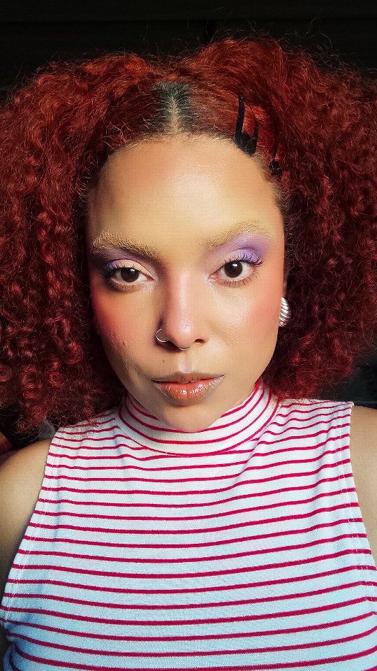 Ressurgindo das cinzas como uma Fênix após o período menstrual. Os últimos ciclos não têm sido fáceis🥺 como tem sido para vocês?
🖌️🎨Na make eu usei:
*Paleta The Escape Pod @kaleidosmakeup
*Base Stick Edition cor Beige @oceane
*Corretivo liquido Edition cor Medium Light @oceane
*Corretivo Bye Bye Olheira cor D6 @dailus
*Blush líquido cor Apple Pie - @linhabrunatavares X Hello Kitty 
*Como bronzer/contorno: Stick Tudo cor Quentinho @vic_beaute
*Pó Facial HD Ultrafino Oil Control cor 020 @baunyc