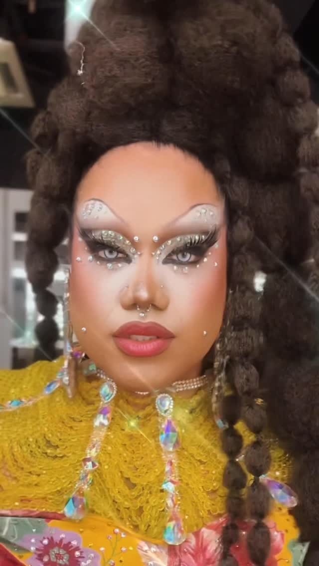 3 dia de jobs, lookinho pro @gongadadrag gostaram? #lgbt #makup #drag #fashion