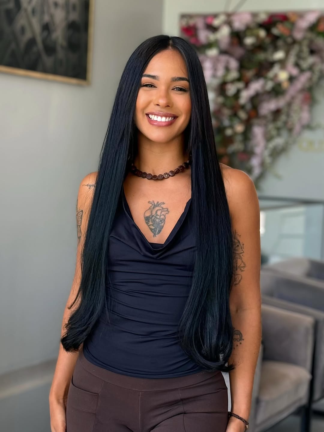 Papo de outro CPF 😂🤎

Gratidão imensa a @maysamoreira_hair pelo belíssimo trabalho! E gratidão mais ainda, a @jadealmeida30 por toda ajuda e por me proporcionar isso! Agora sim, estou me sentindo completa 🥹