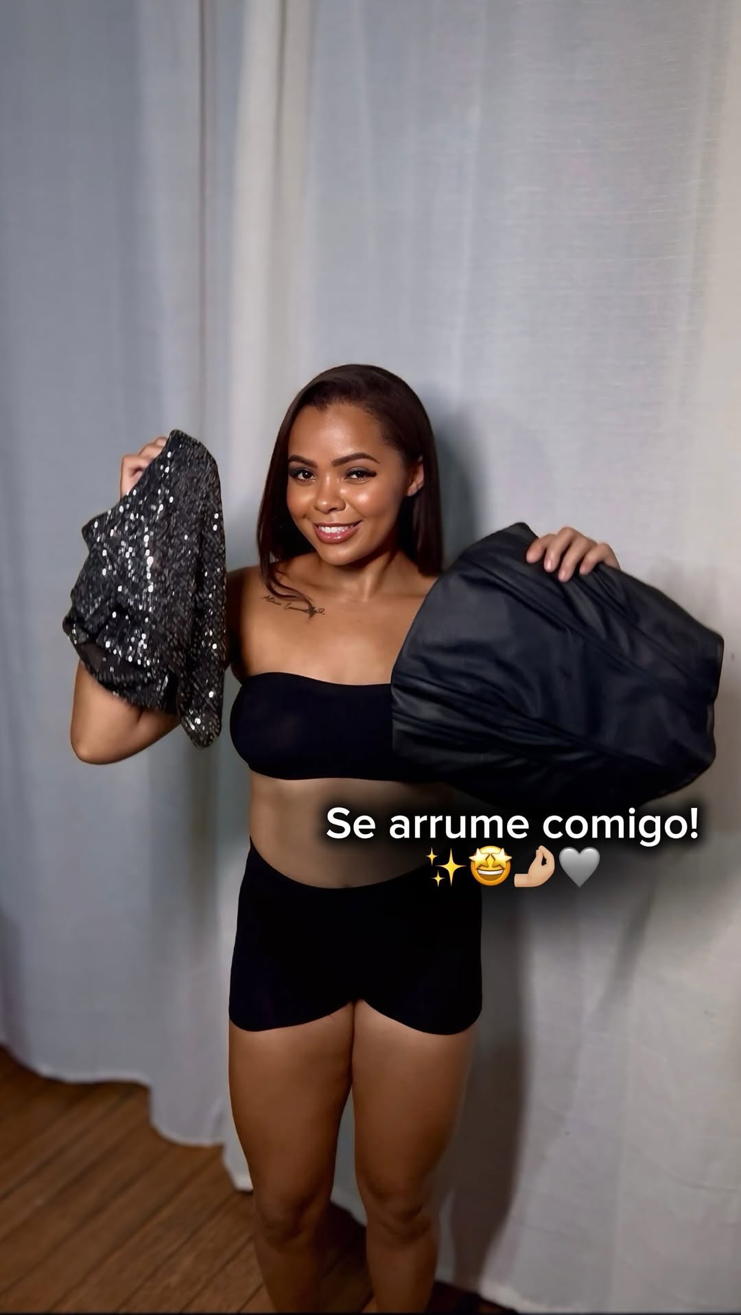 Se arrume comigo pra curtir ATRAÇÃO DA NOITE.
@reyvaqueiro 👑🐎💥 
Look Completo: @useb_emmequero 🛍️
Acessórios: @_usepetala 💍✨

🎥: @robsonpinheir0 

#viral #instagram #sãojoão #lookinspiracao