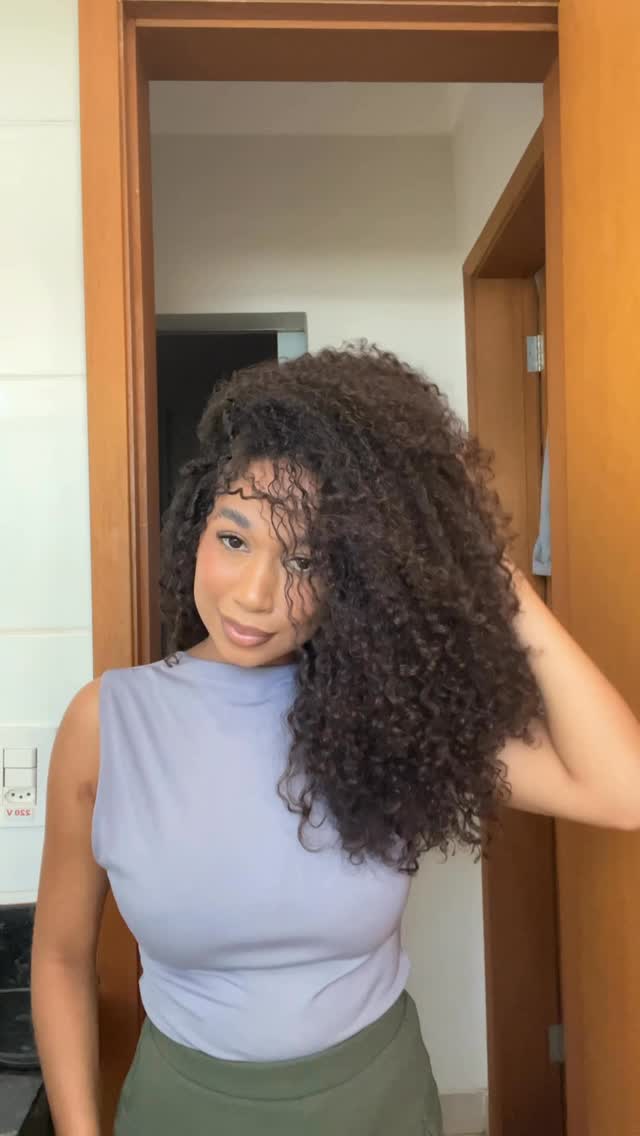 Hair care com @essendyoficial 🤍🚿🫧🧴

#explorar #cachos #cabelocacheado #fy #fypシ❤️💞❤️