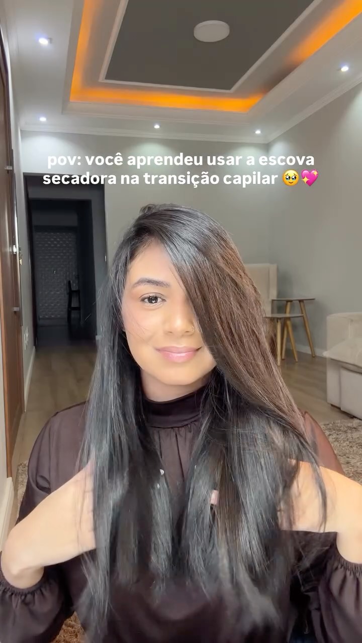 eu já teria desistido a tanto tempo se não fosse ela 🥹💖

ID N5S1CH-DMMT 
@mercadolivre 

#cabeloreal  #cachosemtransicao • #escovasecadora #rotinareal 

#explore