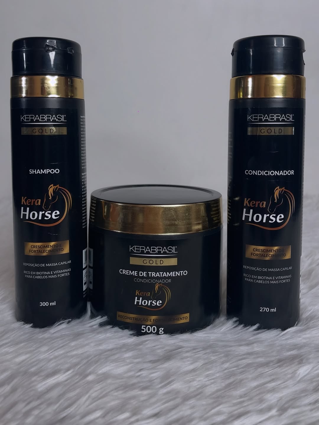 A linha Kera Horse da @kerabrasilcosmeticos foi desenvolvida para ajudar na reconstrução e fortalecimento dos fios, proporcionando reposição de massa capilar, brilho e maciez desde as primeiras aplicações 🖤

Se o seu cabelo está quebradiço, sem vida ou precisando de um cuidado especial, essa linha merece entrar na sua rotina 😍

#cuidadoscomocabelo #cabelosmaisfortes #cabelossaudaveis #kerahorse #publi