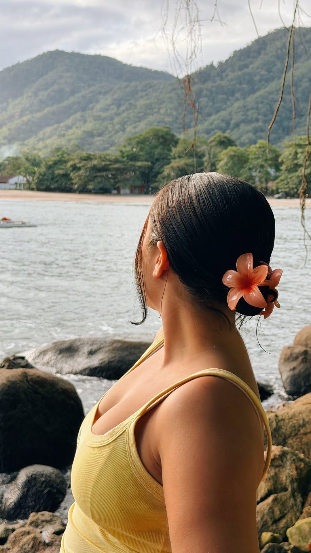 Você acaba de encontrar a pousada perfeita para se hospedar em Ubatuba, a @villadienzo 🌊🐚
Nossa estadia na pousada foi perfeita e eu super indico para quem quer passar alguns dias na cidade! 
•
•
•

Publi
#viagem #ubatuba #praia