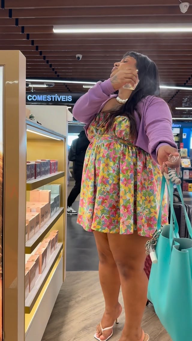Uma camponesa com seu vestido florido seu bolero evange e seus tamancos firmes com o TEC TEC TEC 👡✨

#viral #humor #gordinhamastabom #saltinhoguerreiro