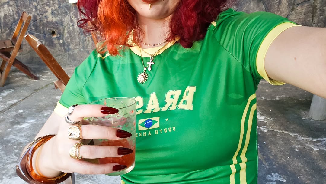 Eu tava muito brasileira latina mami