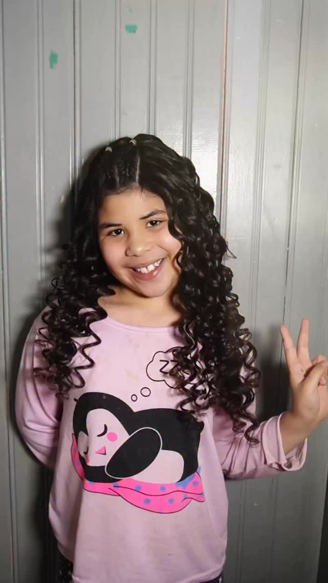 Qual a sua maior dificuldade quando o assunto é penteado em cabelo cacheado? 

Eu recebe vários relatos de colegas da profissão com algumas dificuldades e inseguranças, tanto na questão da preparação, qual babyliss usar, qual melhor produto… 

Eu confesso que eu já tive muitas dessas inseguranças no começo da carreira, mas eu te desafio a deixar seu relato aqui nos comentários pra gente se ajudar e evoluir juntos 👇