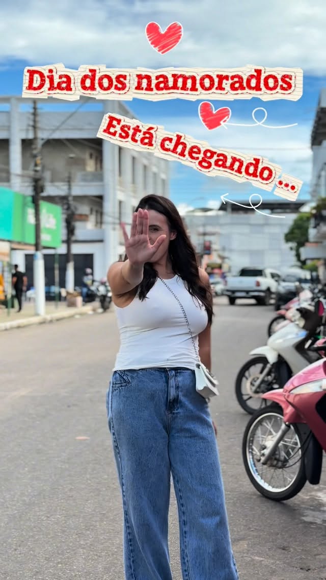 💘 DIA DOS NAMORADOS TÁ CHEGANDO! 💘

E se você ainda não encontrou o presente perfeito, calma que eu vou ser sua cupido hoje! 🏹✨

Na love Make 10 você encontra kits incríveis, buquês de maquiagem e várias opções para surpreender quem você ama sem gastar muito. 💄🌹

Corre pra garantir o presente da sua namorada e marcar pontos nesse Dia dos Namorados! ❤️