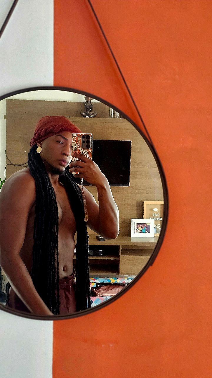 Aqui NÃOOOOOOOO! 🤎

.
.
#viral #resistencia #preto #moda #afrohair