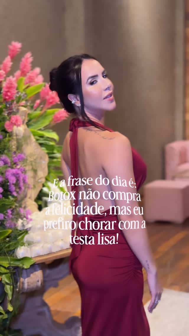 Escolhas 💆🏻‍♀️🤷🏻‍♀️🩷💅🏼
Qualquer coisa, menos ficar sem meu "botox" em dia! Hahahahha 

#botox #toxinabotulinica #harmonizacaoipatinga #harmonizacao #botoxipatinga