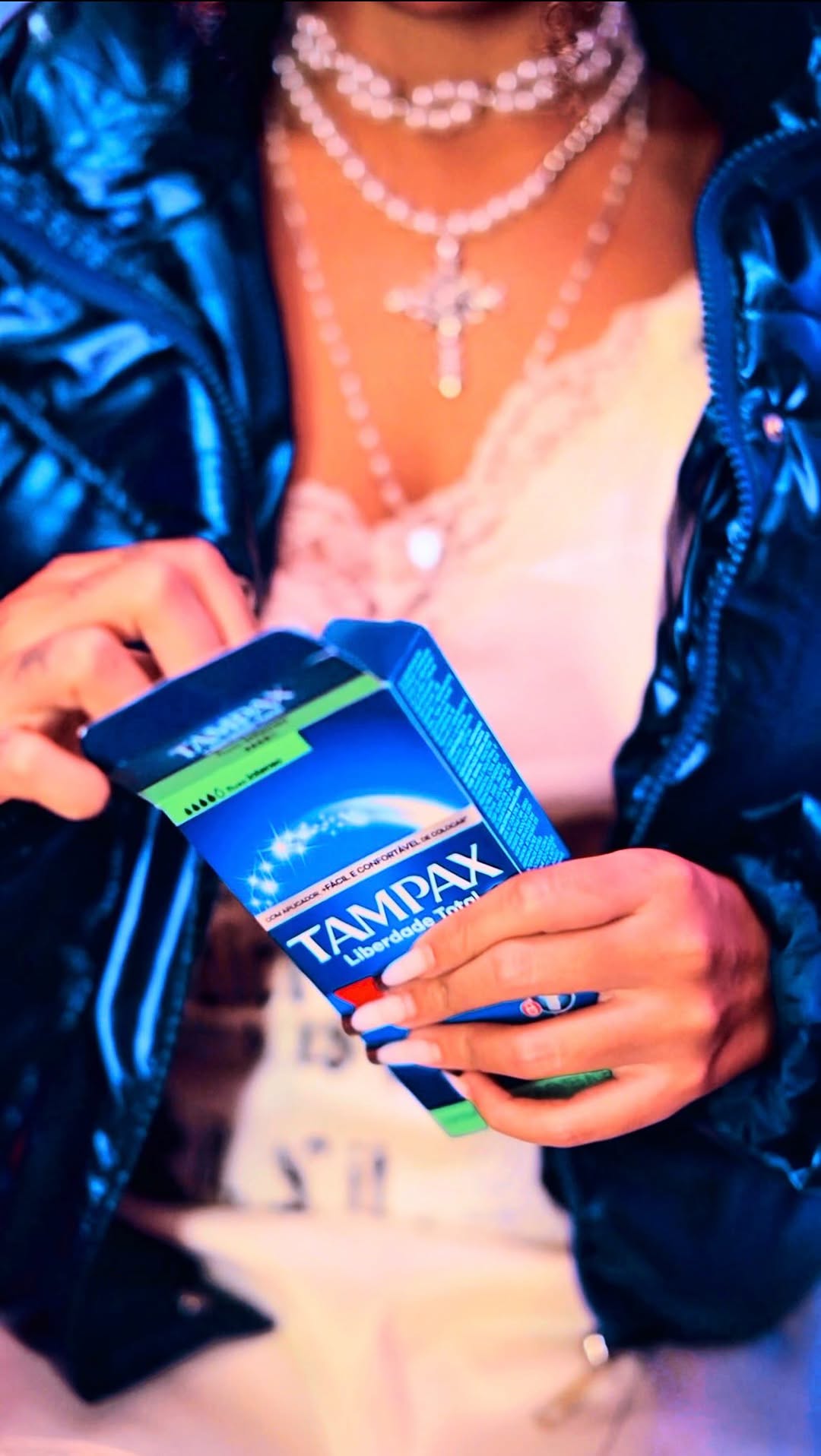 Não, não queremos montar a cavalo no período menstrual! Só queremos que a menstruação não seja mais um B.O pra gente ter que lidar. 

E na boa, sem B.O, só com Tampax ✨💅🏽 

#publicidade @tampaxbrasil