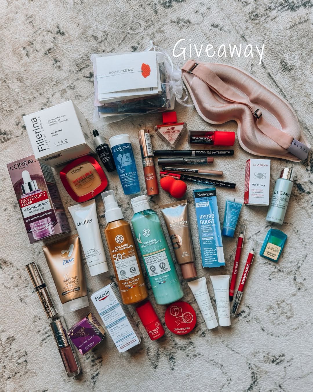 G I V E A W A Y 🎁
Tenho todos estes produtos para oferecer! 🥰

Para te habilitares a ganhar basta seguires os seguintes passos:
⚠️ Seguir:
— @anascastilho

- Identificar 2 amigos nos comentários (comenta as vezes que quiseres, mas não podem ser repetidos)
- Deixar like nesta publicação

ENTRADA EXTRA (opcional):
- Partilhar esta foto no teu stories, taggar @anascastilho e colocar um novo comentário nesta publicação a dizer "partilhei nos stories". Podem partilhar 1x por dia. 😊

O passatempo t
