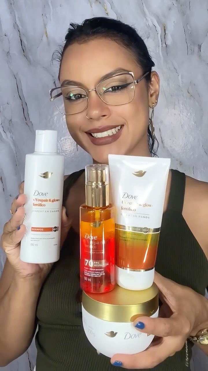 Vamos abrir um recebido lindão comigo?

Recebi o kit da Dove UV Repair & Glow + Ferúlico, uma linha que eu já usei e amo 💛 Ainda não tinha testado a máscara de hidratação e a textura já me ganhou 🤌🏽✨
Estou muito ansiosa para testar no meu cabelo.

E por falar em testar… é claro que vai ter vídeo usando essa linha maravilhosa!
Quero ver juntinhas como ela vai se comportar no meu cabelo! 👀

#meucabelocomdove #cabelosprotegidoscomdove #dove #cabelosaudavel #hair