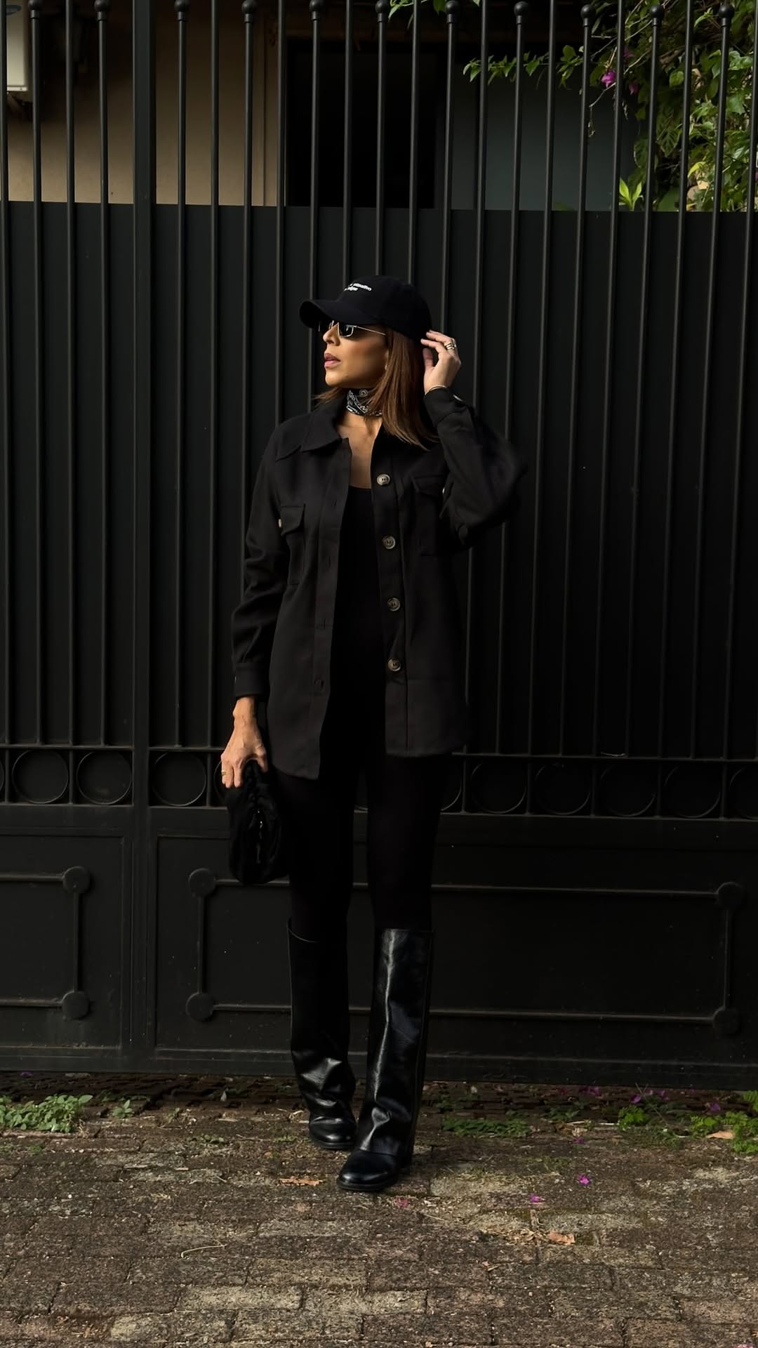 A missão era encontrar inspirações para os dias mais frios. O resultado? Cinco looks que eu usaria sem pensar duas vezes 😍😍😍

Agora me conta: qual deles você usaria hoje?