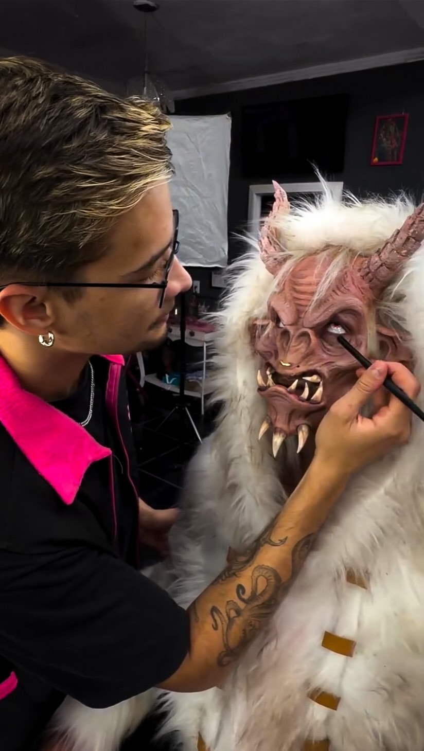 Curso de FX Criaturas na @umakemakeupschool 💖

Me contem aí nós comentários o que acharam do processo e se gostaram do resultado final, pq eu simplesmente estou apaixonado e pronto pra criar ainda mais criaturas por aí! 😍

Professor @jonpavan 
Modelo @guigawx