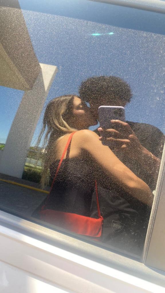 Sempre foi você e sempre vai ser você, eu te amo com todo meu coração 🤍