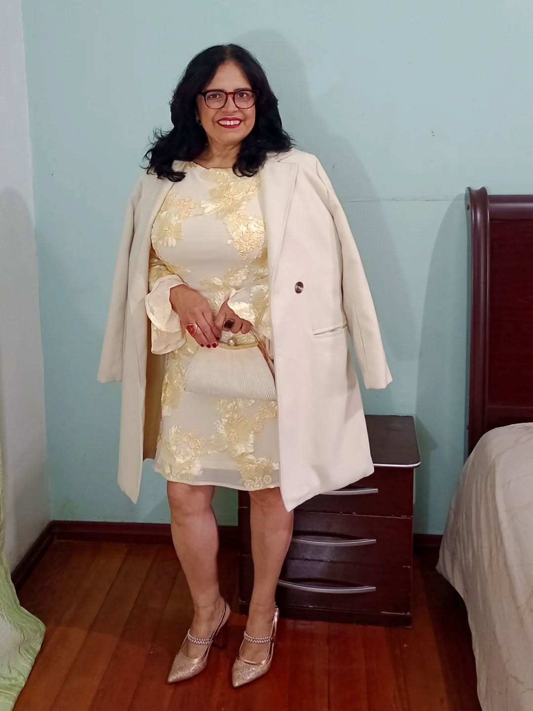 Amo usar tons claros no Inverno, além de trazer luminosidade para o look, trazem também uma energia muito boa!

Se gostou do look aproveite e já salve para se inspirar! 
Look aprovado?

Siga me
@roselipereirat