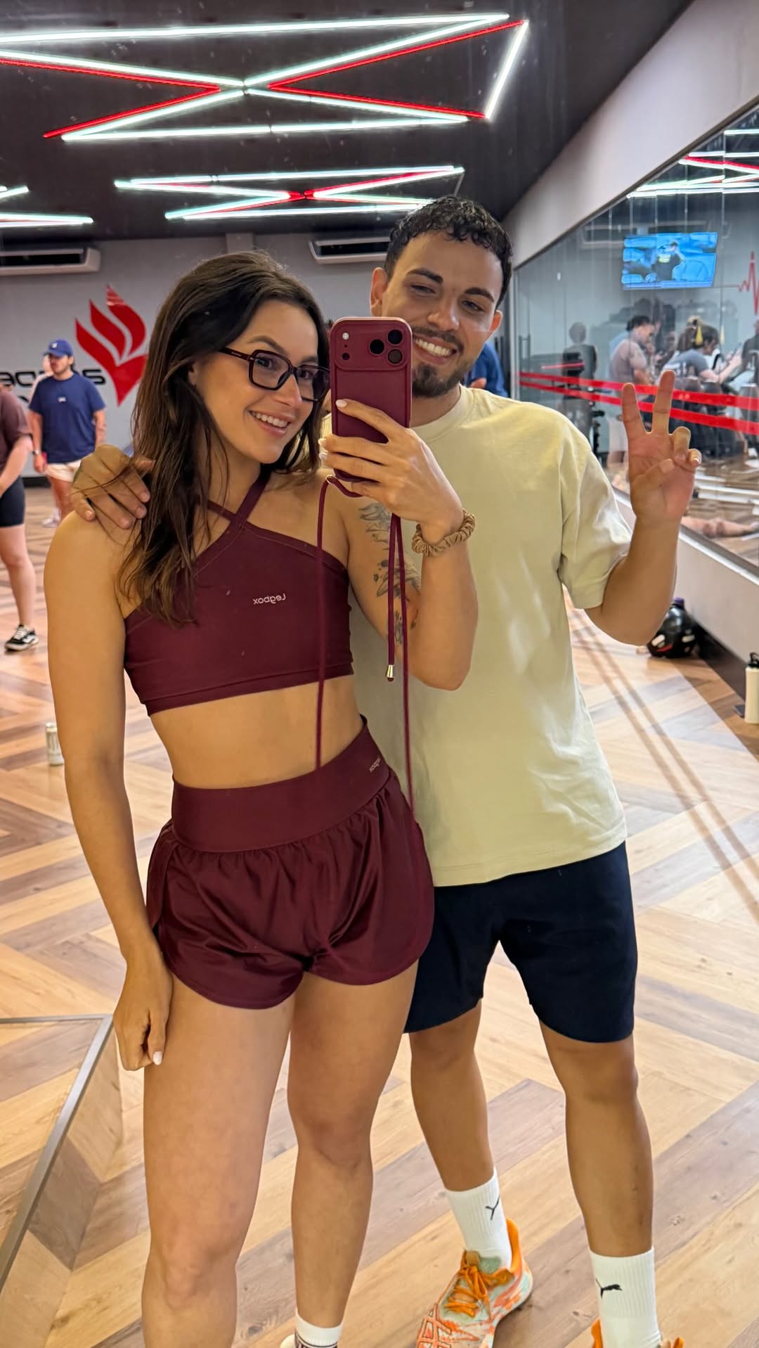 As vezes tem que tá se perguntando se precisa 🤨😂
.
.
.
.
#Amigos #FitDance #Dança #Explorar #viralvideos