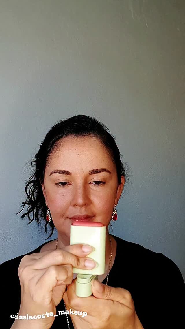 1 blush e 2 formas de valorizar o rosto !
EFEITO LIFTING OU VOLUME QUAL TU MAIS USA ?
 #reelsmakeuptutorial #viral #fyp #beleza 
.
🎥 Oi guria !
 Eu gosto dos 2 efeitos.
Mas o lifting sempre terá minha preferência 
pois deixa o rosto mais levantadinho. 
.
📍 Qual dos lados tu prefere 📍?
.
.
📩 SALVA PARA CONSULTAR NA HORA DA MAKE
↗️ RECOMENDA ESSE TUTORIAL A MAIS AMIGAS 
.
.
.
.
.
.
.
.
.
.
.
.
.
.
.
.
.
.
.
.
.
.
.
.
.
.
.
.
.
#maquiagemportoalegre