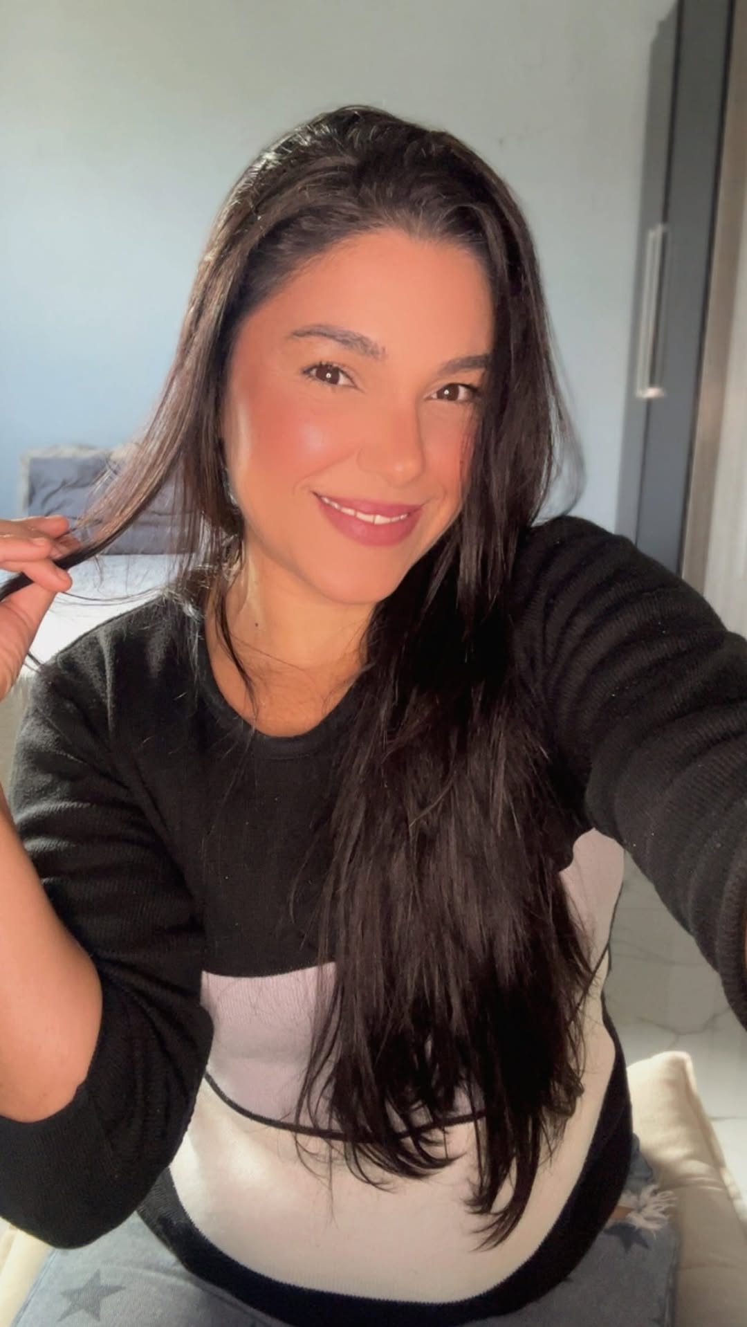 É o meu momento de relaxar, criar, me cuidar e me reconectar comigo mesma 🤍

E você? O que funciona como terapia para você? 👇🏼

💄 Maquiagem
📚 Leitura
🏃‍♀️ Exercício
☕ Café e silêncio
🎶 Música
 ✈️Viajar 

Me conta nos comentários!

#trend #fypppppppppppppppppppppppppppppppppppppppppppppppppppppppppppppppppppppp #maquiagem #makeup