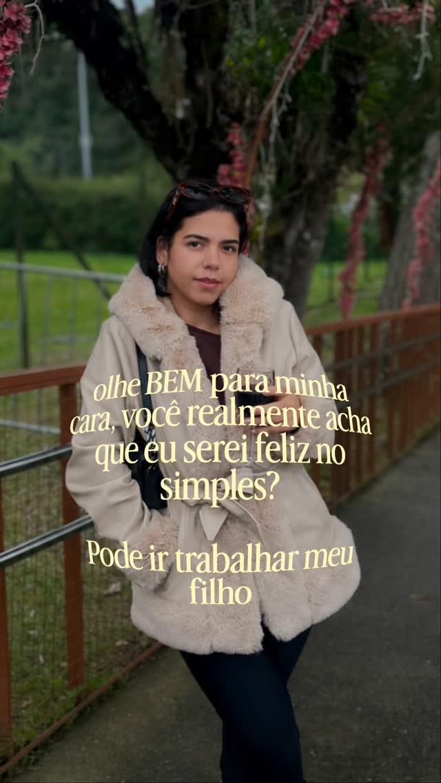 “ feliz no simples” é pra quem é simples e eu sou complicadíssima. 

#fyp #viral #explorepage✨ #explorebrasil