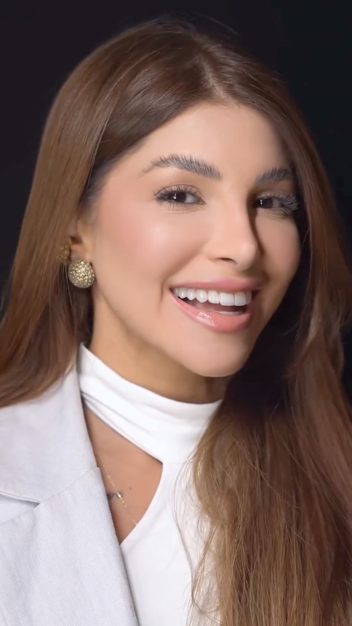 Sorriso mais uma vez, assinado pelo @drgersonguerreiro . 
 Superando todas as minhas expectativas!!! 🥹🤌🏼💎✨

- Aprovado amigas???