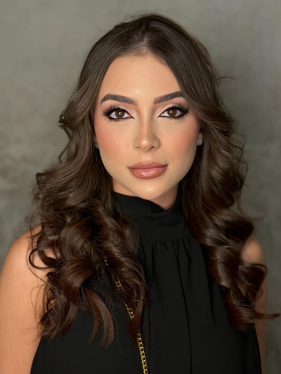 uma make, um evento. ✨

Clientes lindas, reais e belas para o seu evento 💕

Agenda até Dezembro disponível. 💋