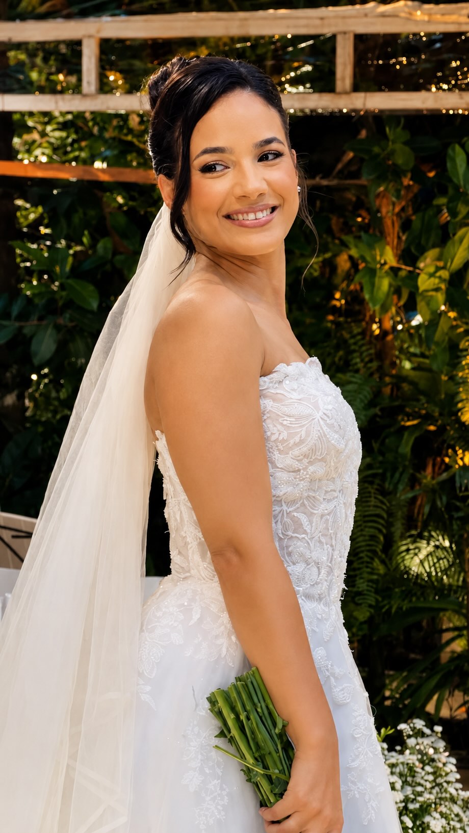 AI QUE LOUCURA mesmo é não ser uma @noivasbydafnedamasceno 🩶

#maquiagem #tatuagem #noiva #casamento