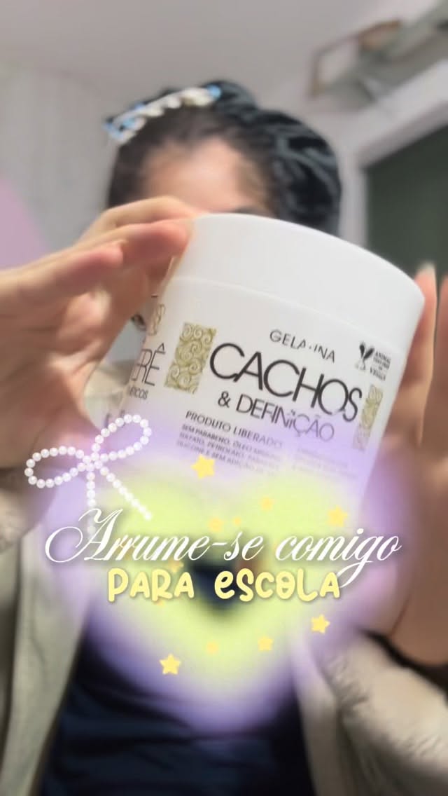 VOCÊS ESTAVAM COM SAUDADES DOS VÍDEOS DE ARRUME-SE COMIGO PARA A ESCOLA??? 😝

#vlog #arrumesecomigo #escola #rotina #cabelocacheado