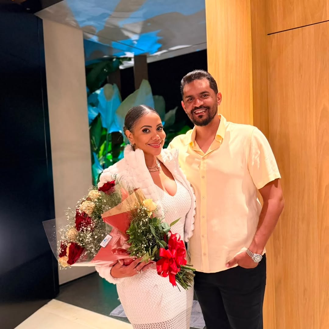 Sobre o AMOR…❤️❤️

Resumo do nosso Dia dos Namorados 2026!! Vamos de textão?!

Neste Dia dos Namorados, celebrei o maior presente que a vida me deu: você! Meu companheiro de vida, de sonhos e de tantas risadas que tornam os dias mais leves e felizes.

Crescemos e amadurecemos juntos, tanto na vida quanto profissionalmente. Construímos nossa história lado a lado, enfrentando desafios, comemorando conquistas e aprendendo um com o outro. Tudo o que temos hoje não é fruto apenas de competência ou es