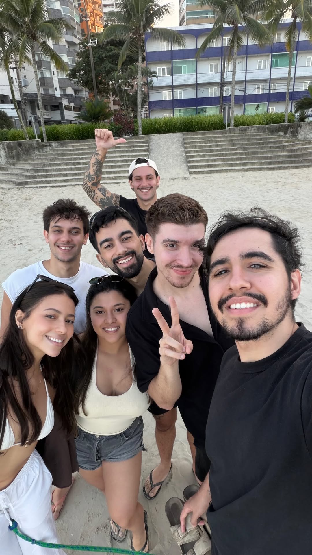 tão atrasados na trend que os copos já estão até no final🗣️🗣️🗣️