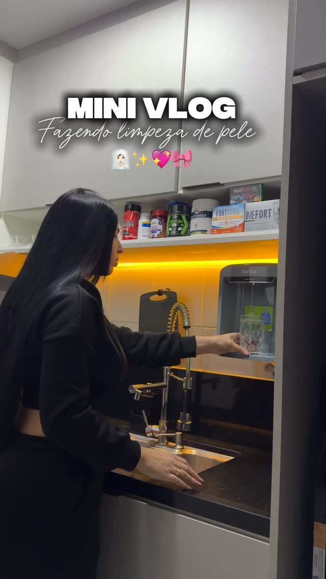 Mini Vlog indo fazer limpeza de pele 🧖🏻‍♀️✨ @amilaclinic 
.
.
.
.
#vlog #limpezadepele #rotina #maternidade #autocuidado