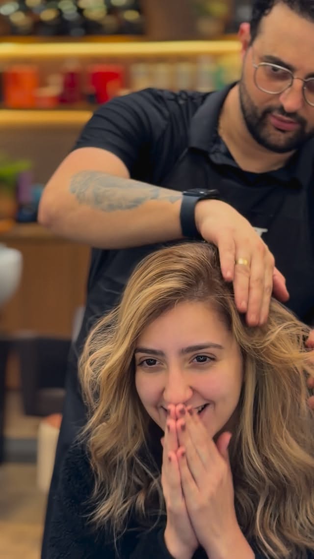 A entrega que toda mulher merece experimentar!!!
Leandro Azevedo transformando seus cabelos em uma verdadeira obra de arte!
@truss @trussprofessional 
.
.
.
.
.
.
#mechas #santos #saopaulo #praiagrandesp #saopaulo