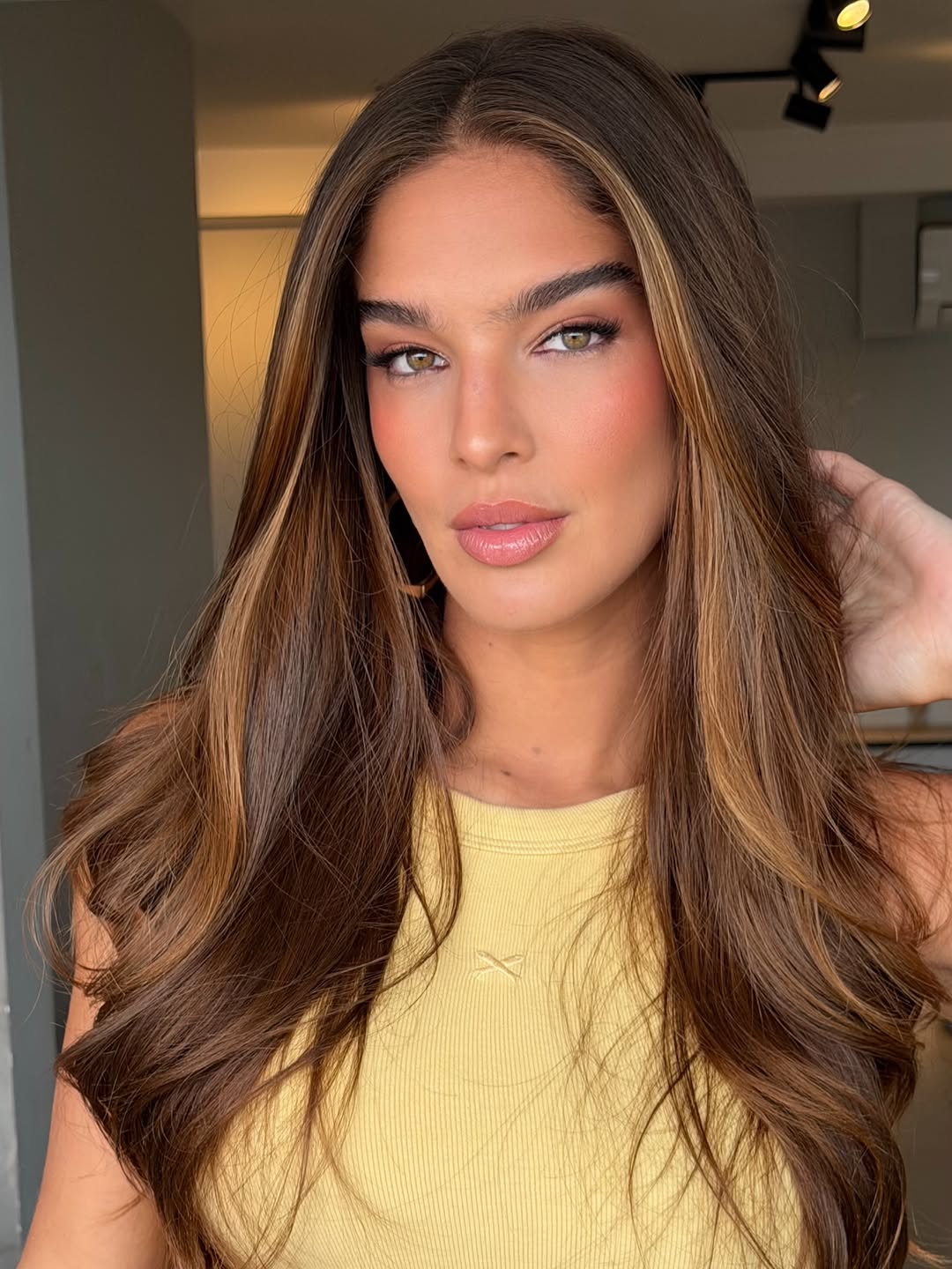 A gata @leticiavboas com beleza assinada por mim 💄💄 DEUSA 

#maquiagem #cabelo #otavioliveirah #makeup #beauty