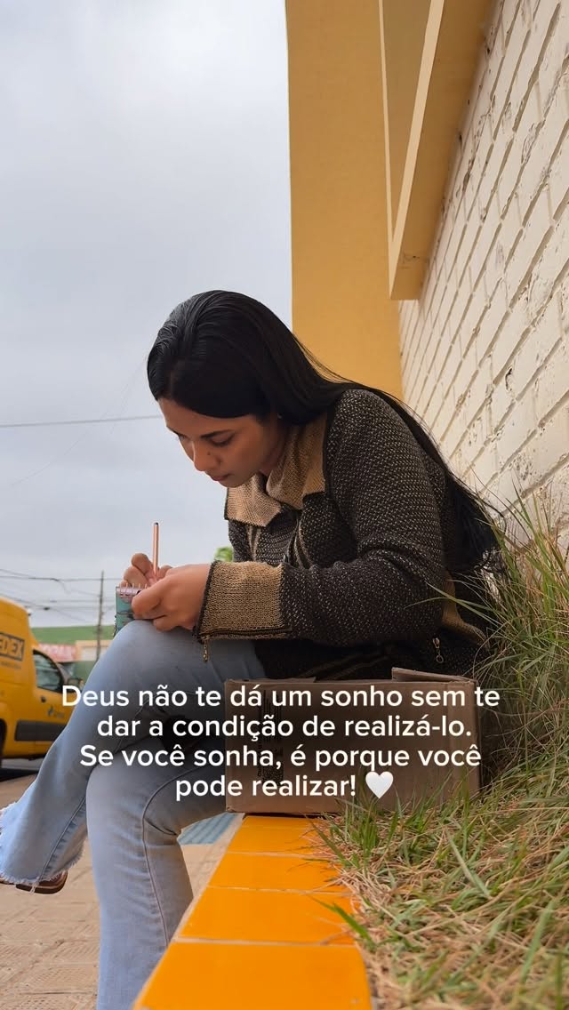 SONHA MESMO! 🤍
.
.
.
.
.
.
#sonhos #deus #motivation #reels #viral