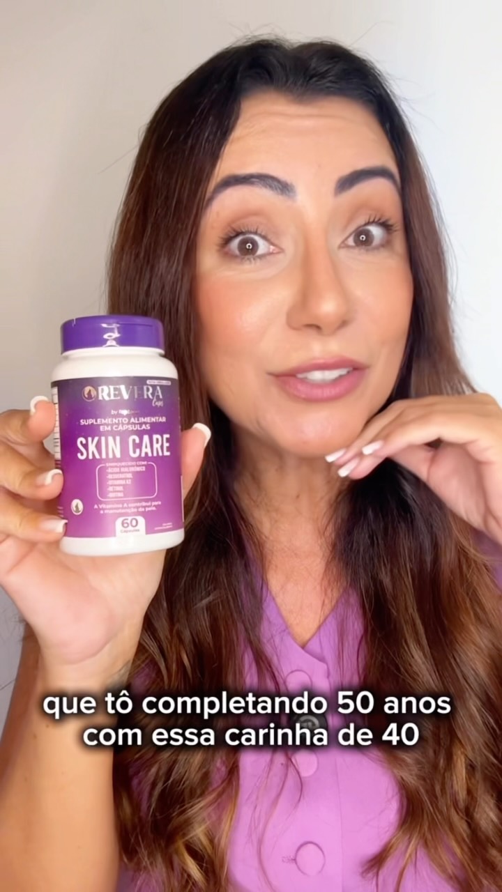 O segredo para rejuvenescer a pele em até 10 anos? Tratamento de dentro para fora e de fora para dentro! 

Se você já passou dos 40, sabe que a pele precisa de um cuidado extra para manter a firmeza, a hidratação e aquele viço natural. É exatamente isso que o combo Skin Care faz por você!

💊 Cápsulas: Bioestimulador de colágeno que age na estrutura da pele.
💧 Sérum: O toque final para iluminar, fechar os poros e dar um viço instantâneo.

E a melhor parte? Na compra do kit com 3 Revera Caps (co